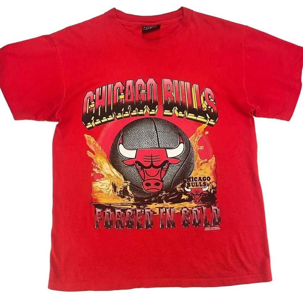 Vintage 1990s Chicago Bulls Forged In Gold Graphic T-Shirt Magic Johnson T's